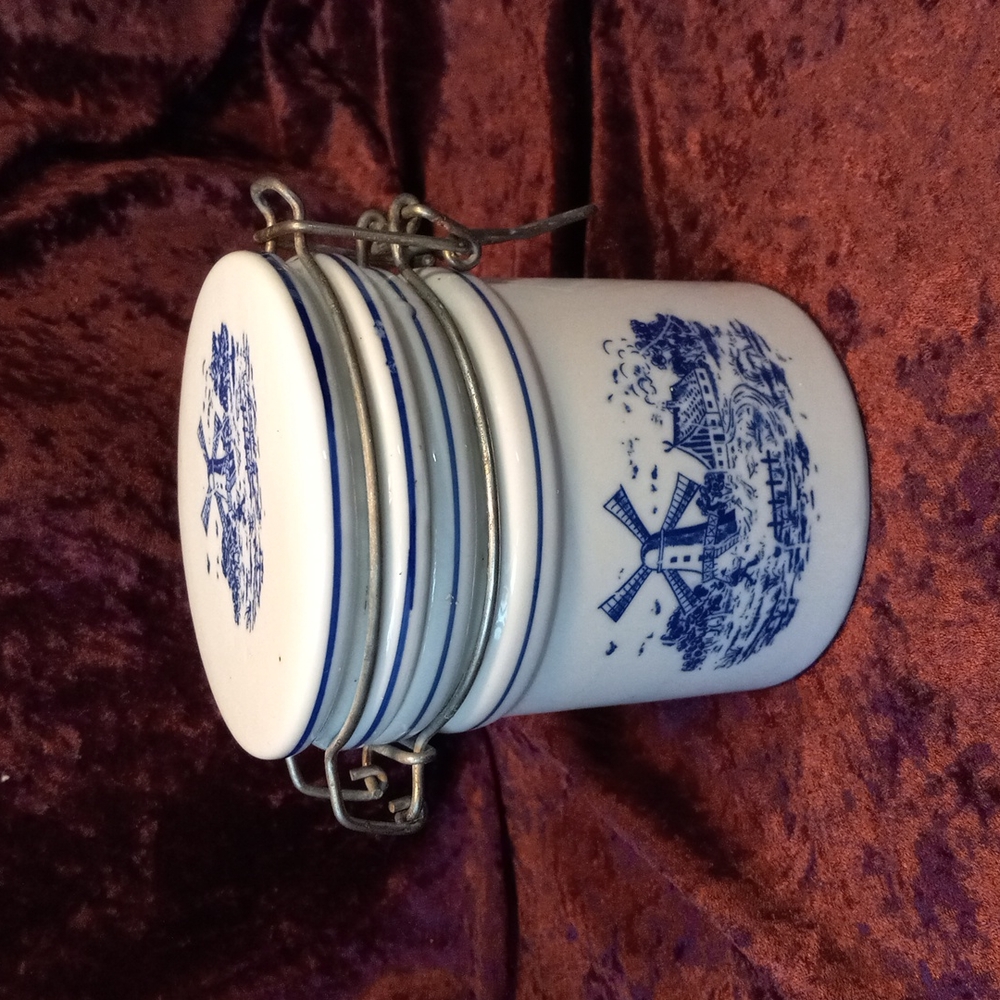 Vintage Teleflora Dutch Windmill Ceramic Crock with hinged lid.